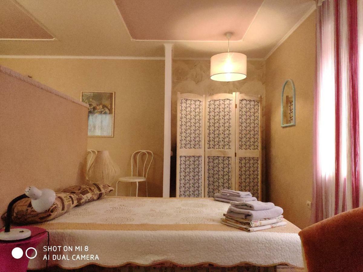 Apartments Domovik Latorichnaya,3 穆卡切沃 外观 照片